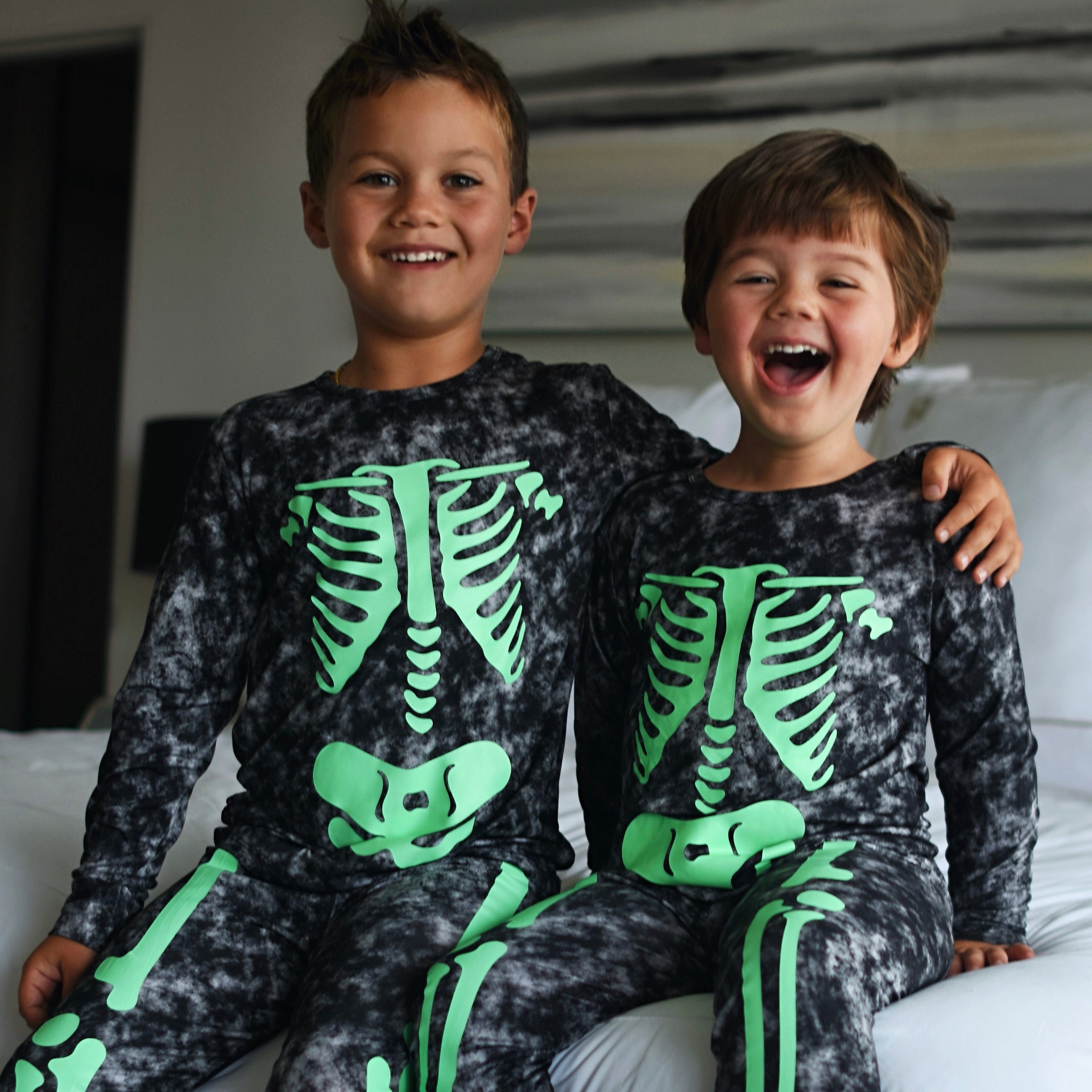 Glow in the Dark Tie-Dye Bamboo Long Sleeve Pajamas