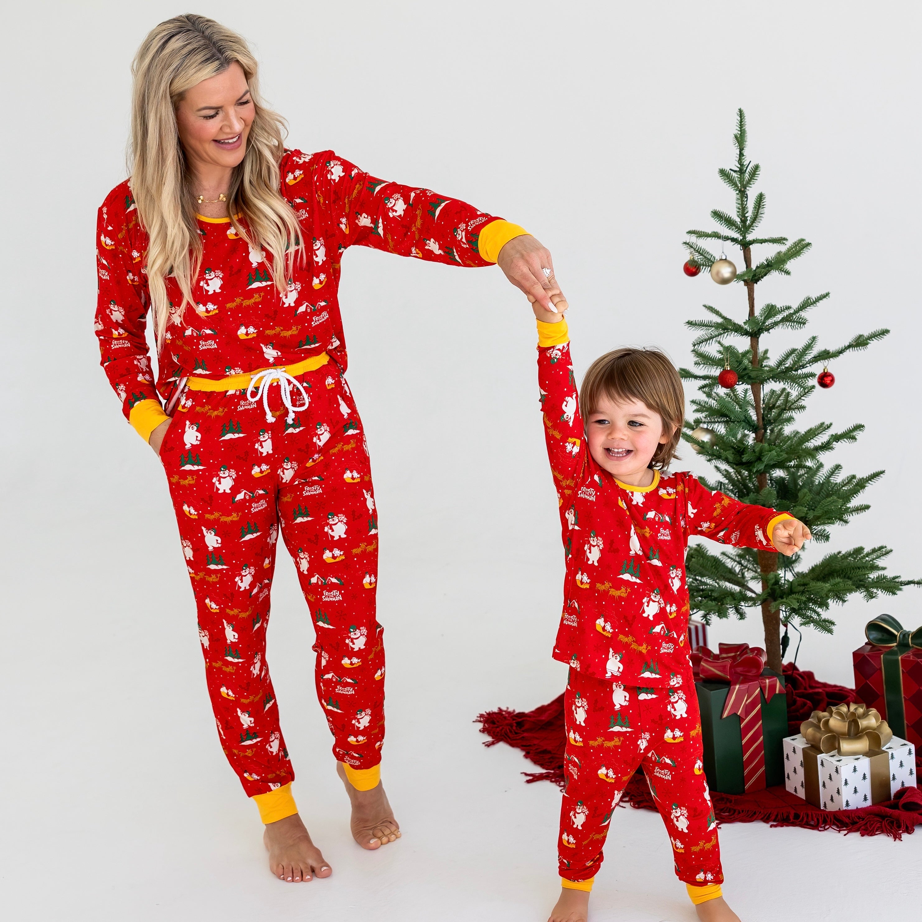 Red Frosty The Snowman Bamboo Long Sleeve Pajamas