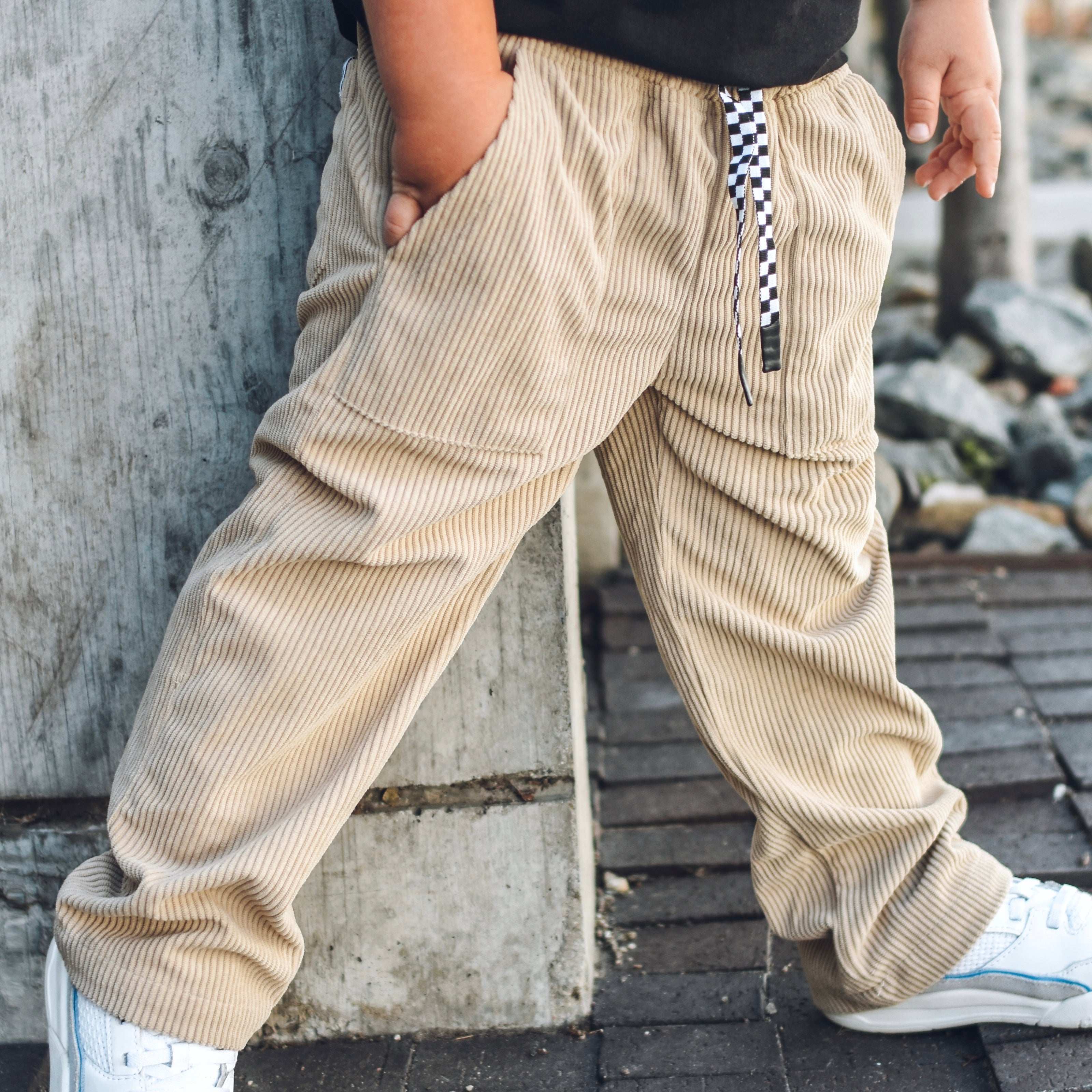 Relaxed Ribbed Corduroy Pant