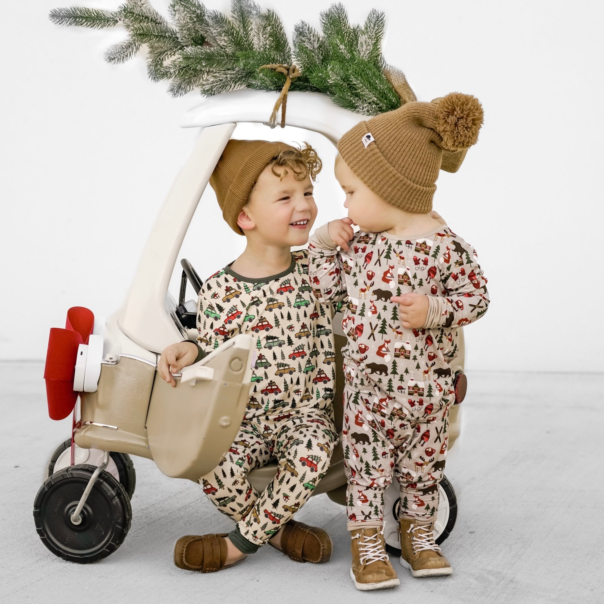 Holiday Bamboo Long Sleeve Pajamas - George Hats