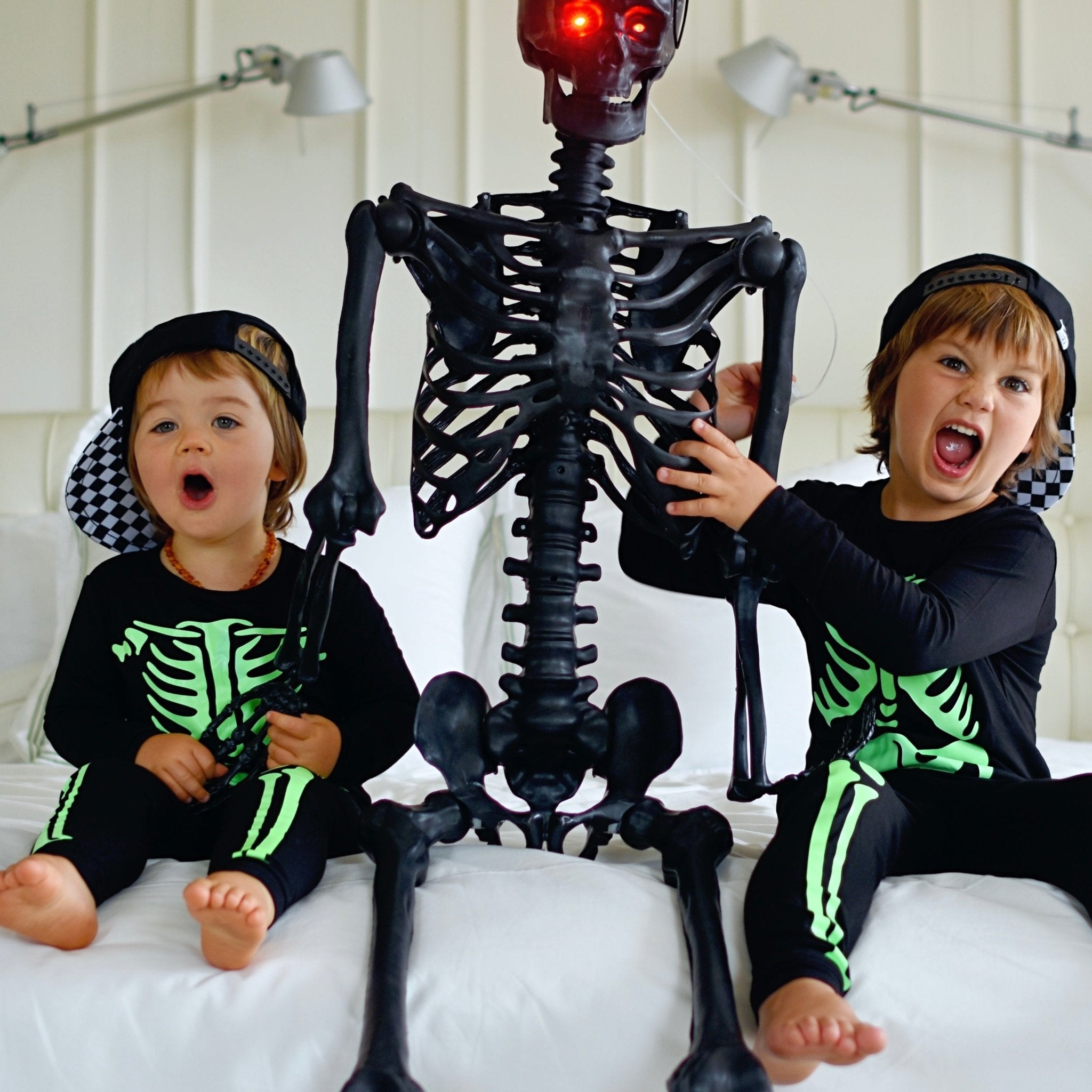 Neon Skeleton Bamboo Long Sleeve Pajamas - George Hats