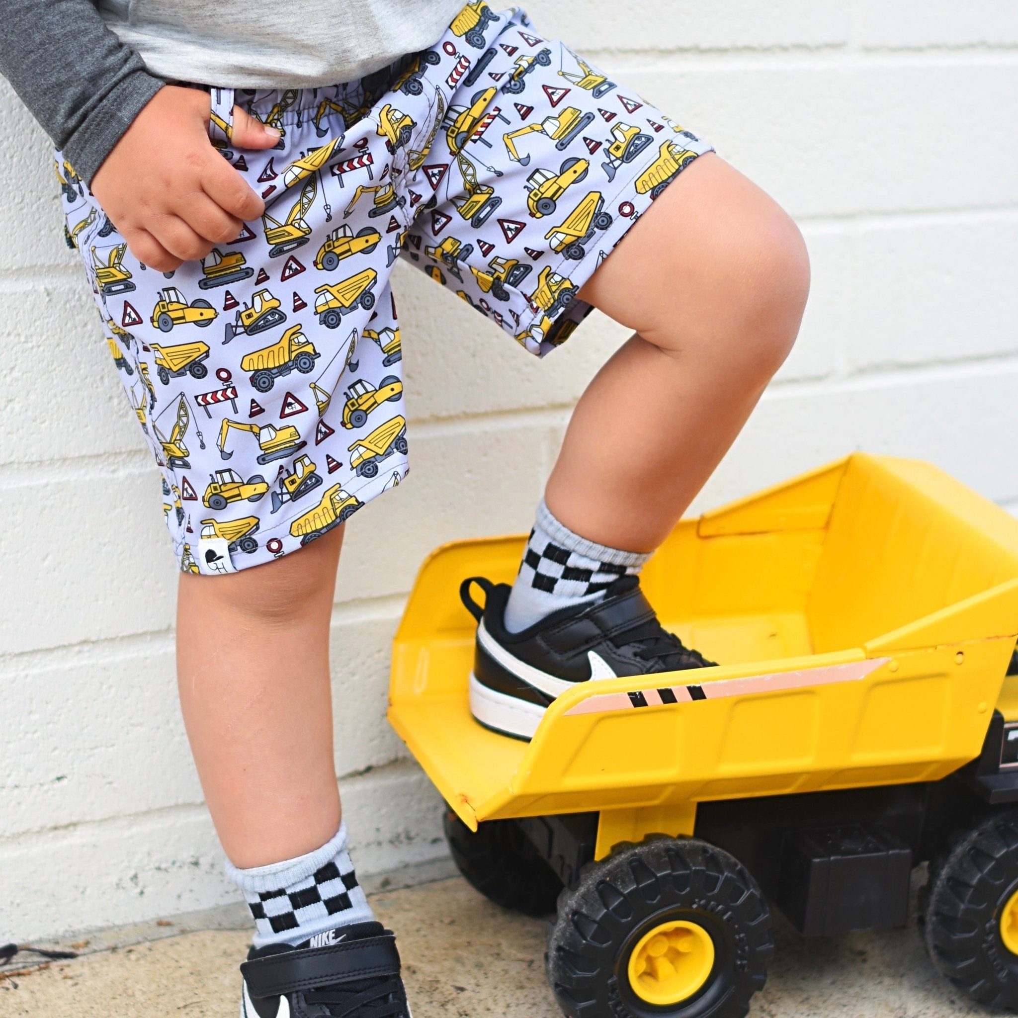 Justice League Hybrid Walk Shorts